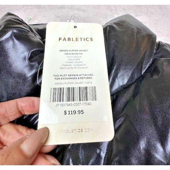 Fabletics Puffer Jacket Women's Size Medium Black Arden Zip Coat NWT - Picture 3 of 8